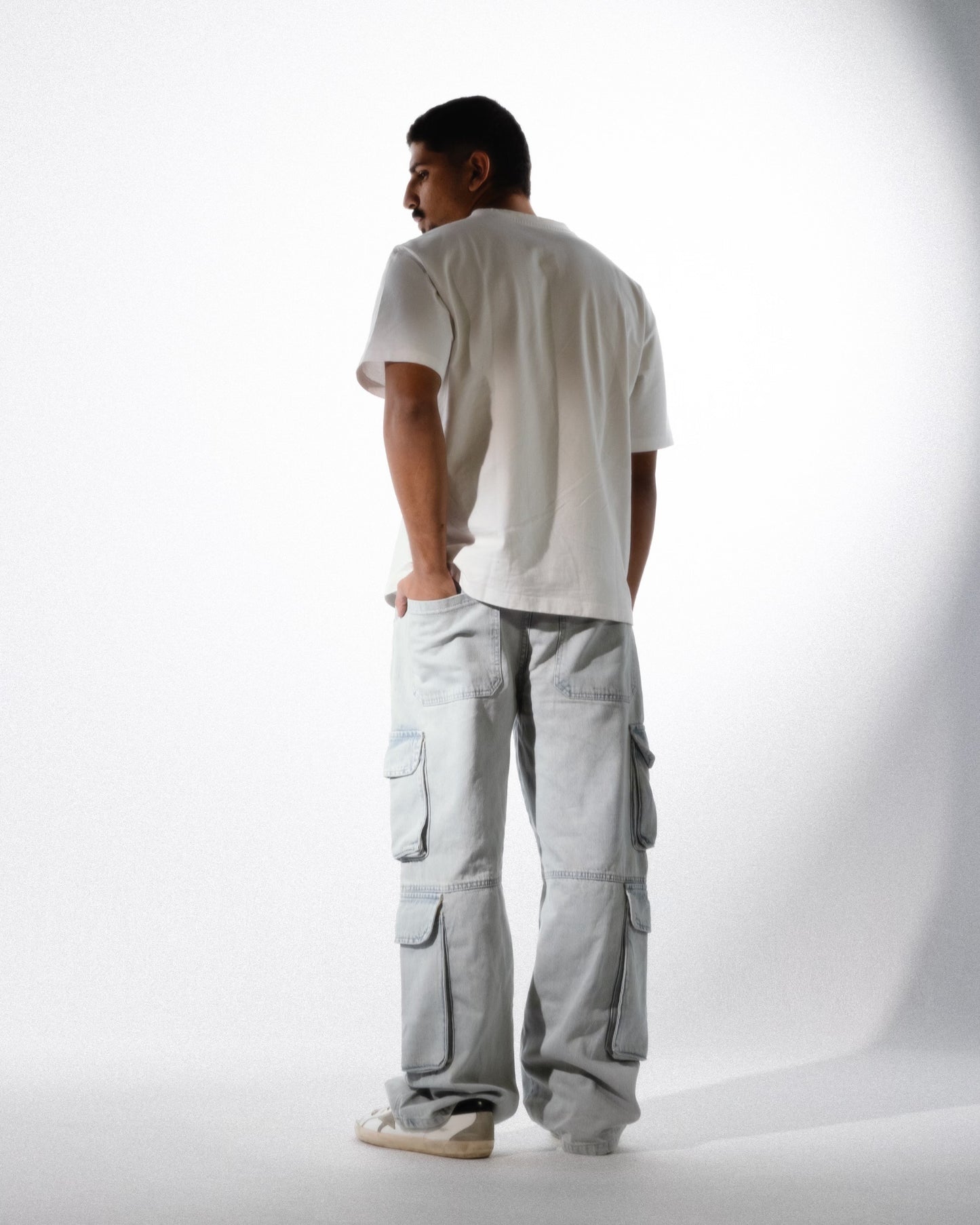 CARGO JEANS IN LIGHT BLUE